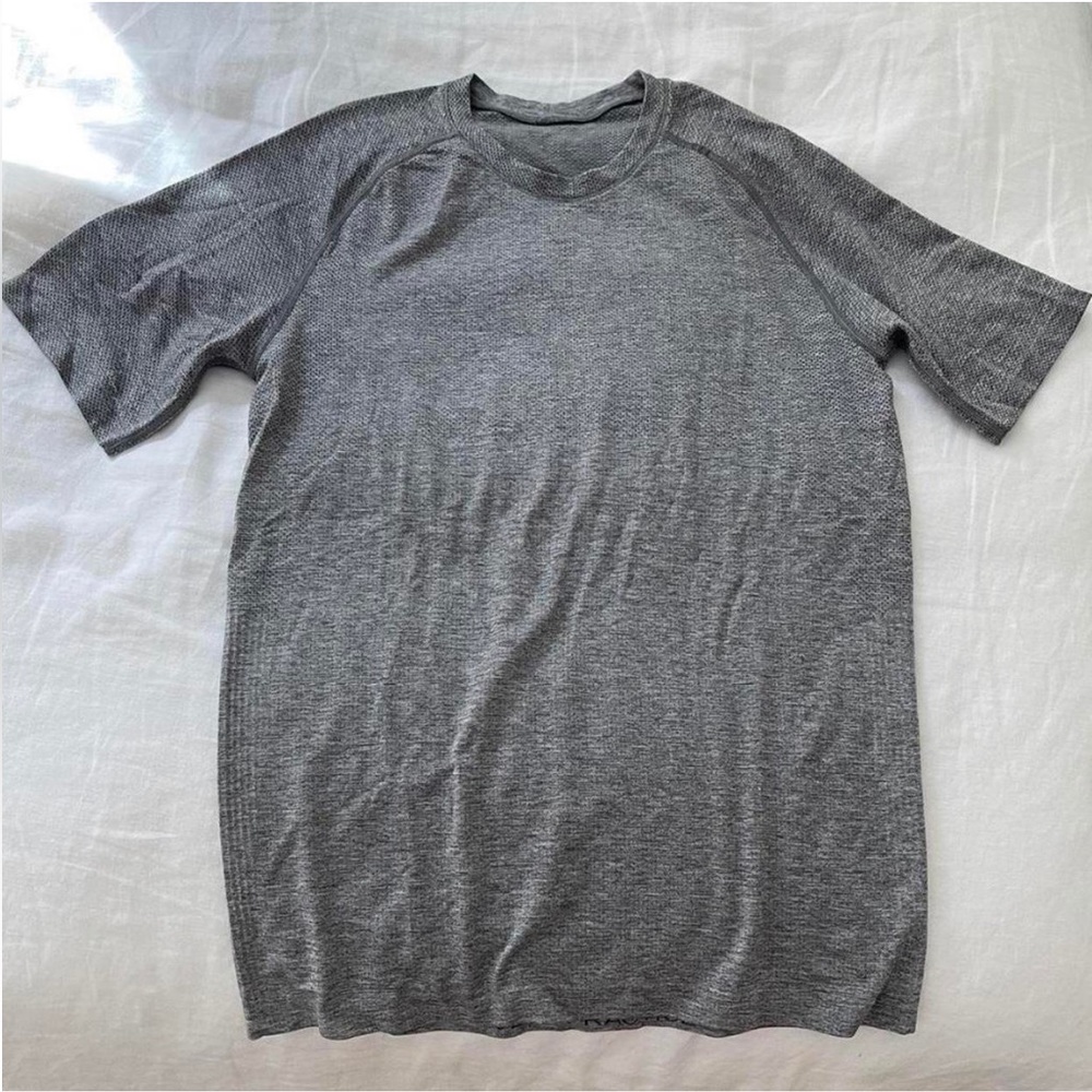 Lululemon Men’s Gray Swiftly Tech